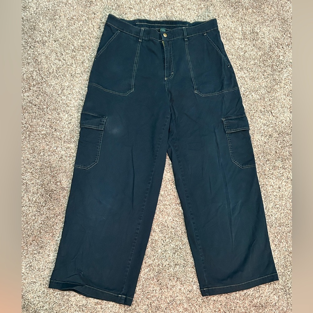 Navy Cargo Pants- Relaxed fit, ultra high waisted